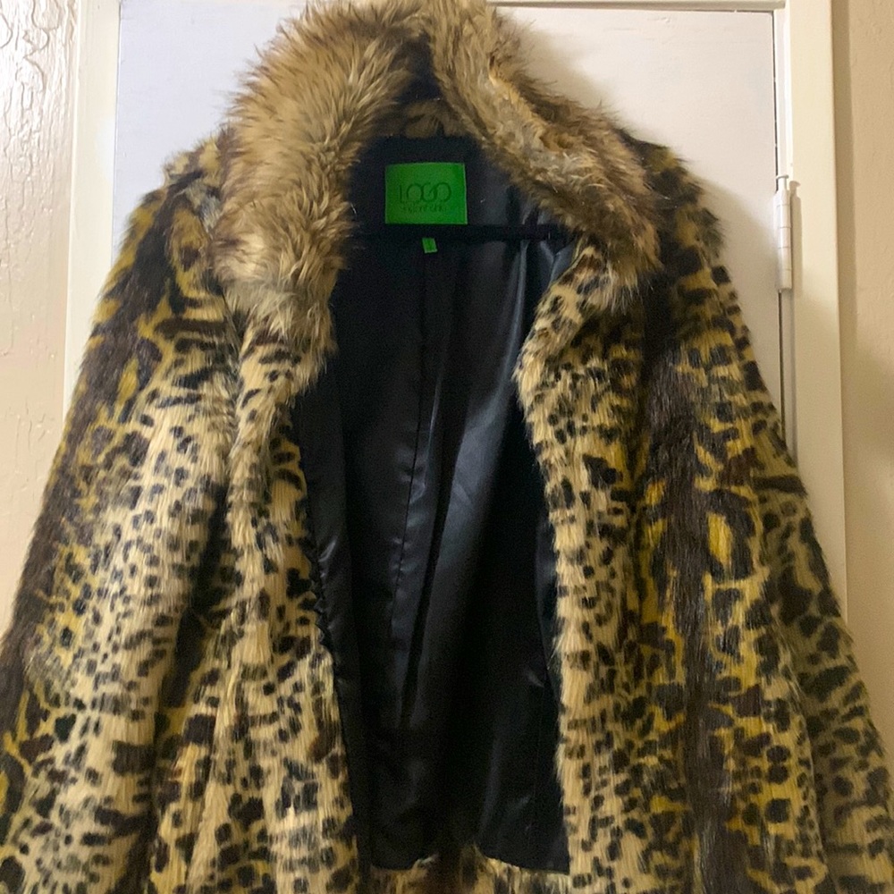 Leopard print faux fur coat
